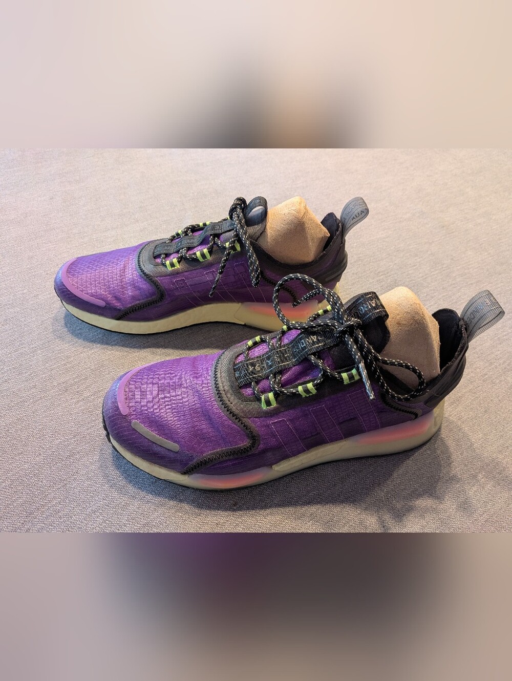 ADIDAS NMD PURPLE BLACK NEON GREEN MENS 12 /WOMENS 10.5